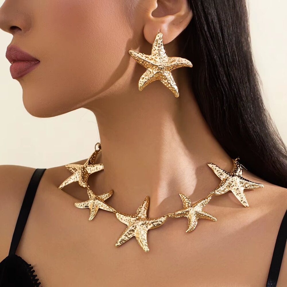 Blowout Sale!!!! Gold-Tone Starfish Necklace & Earring Set – Coastal Glam!